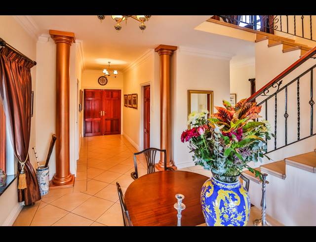 4 BEDROOM HOUSE FOR SALE IN SHEFFIELD BEACH